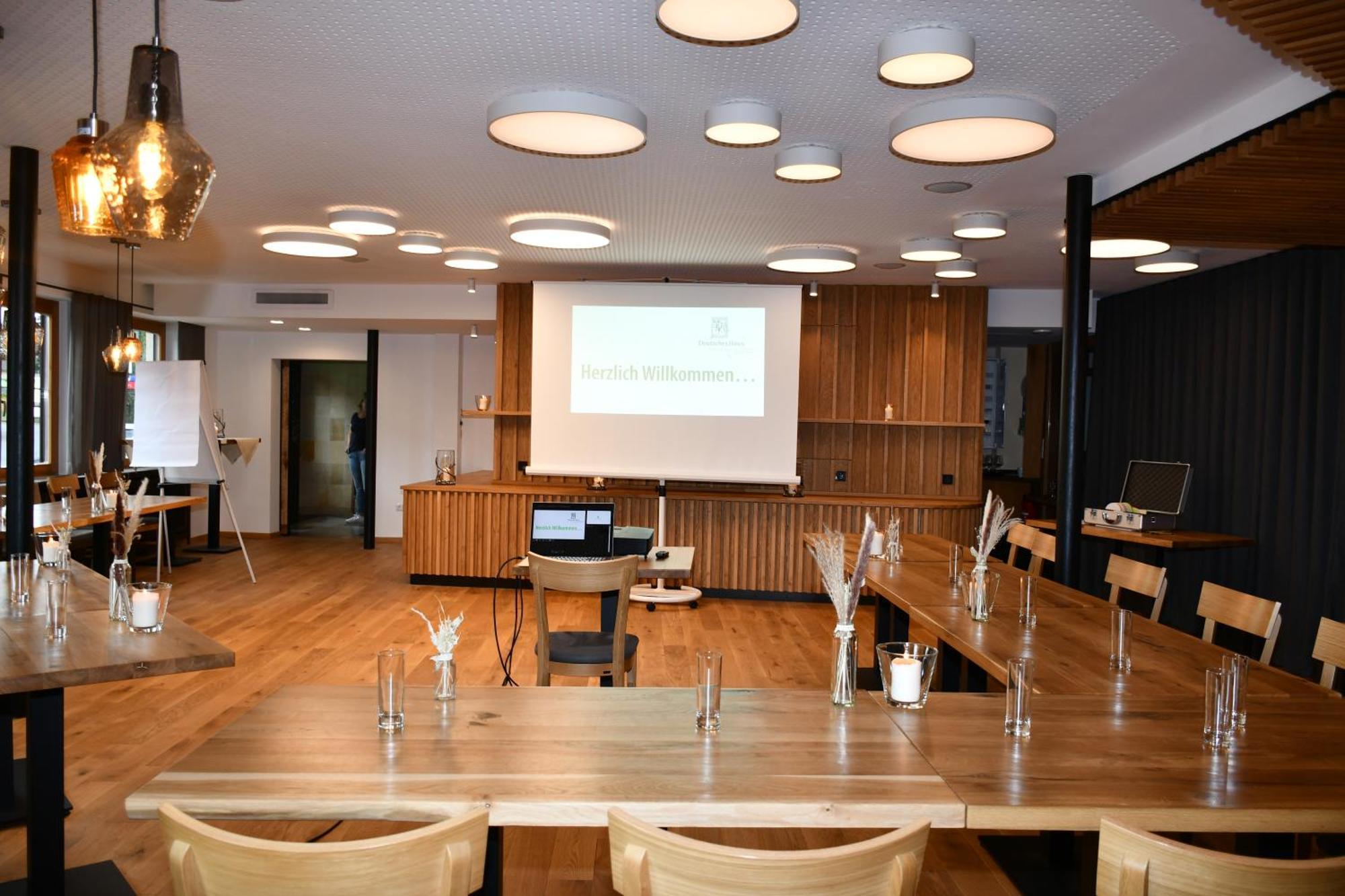 Deutsches Haus Hotel Restaurant Gastwirtschaft Biergarten Am Radweg Bermuthshain المظهر الخارجي الصورة